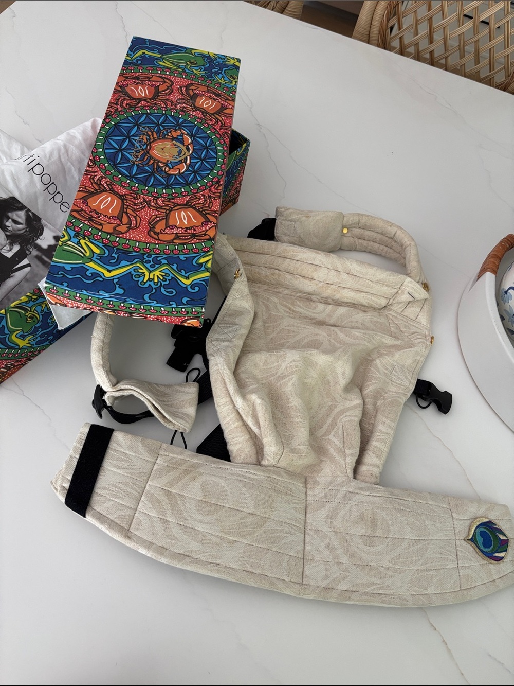 Artipoppe carrier!! Great used condition